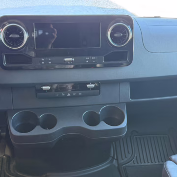 2020 Mercedes-Benz Sprinter 3500XD Tiffin Wayfarer 25QW Motorhome — photo 57