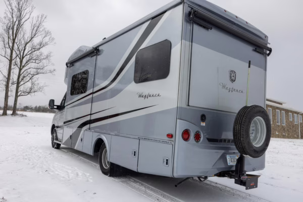 2020 Mercedes-Benz Sprinter 3500XD Tiffin Wayfarer 25QW Motorhome — photo 14