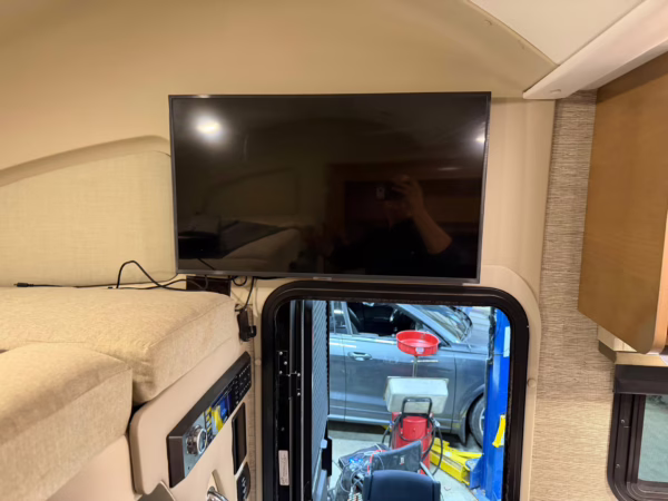 2020 Mercedes-Benz Sprinter 3500XD Tiffin Wayfarer 25QW Motorhome — photo 44