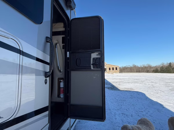 2020 Mercedes-Benz Sprinter 3500XD Tiffin Wayfarer 25QW Motorhome — photo 47