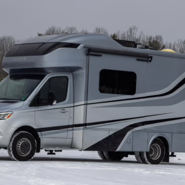 2020 Mercedes-Benz Sprinter 3500XD Tiffin Wayfarer 25QW Motorhome — photo 23