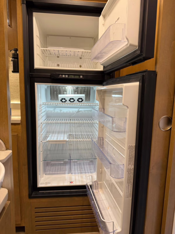2020 Mercedes-Benz Sprinter 3500XD Tiffin Wayfarer 25QW Motorhome — photo 53