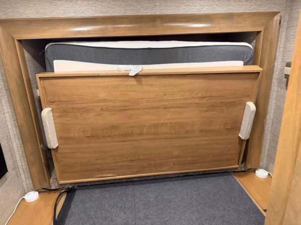 2020 Mercedes-Benz Sprinter 3500XD Tiffin Wayfarer 25QW Motorhome — photo 58