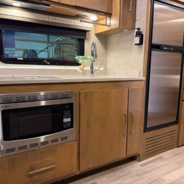 2020 Mercedes-Benz Sprinter 3500XD Tiffin Wayfarer 25QW Motorhome — photo 59