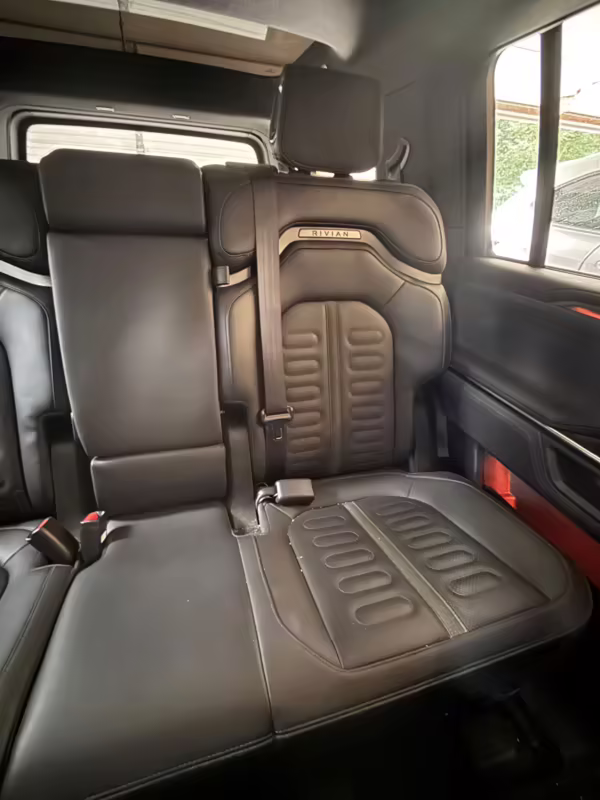 2025 Rivian R1S Adventure Edition — photo 26