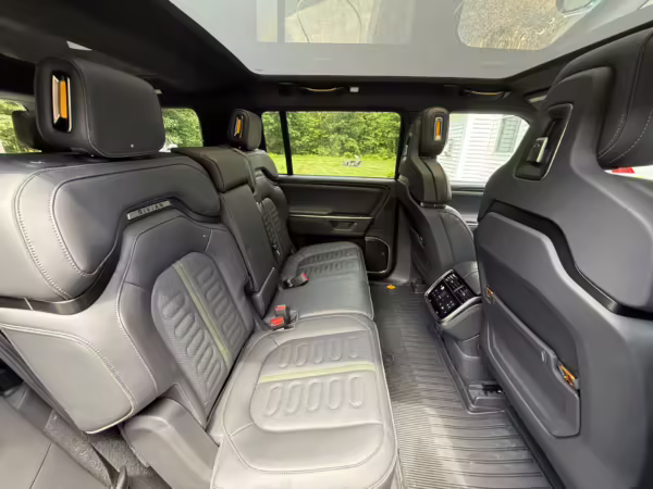 2025 Rivian R1S Adventure Edition — photo 33