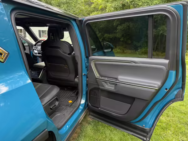 2025 Rivian R1S Adventure Edition — photo 39