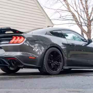 2018 Ford Mustang GT Coupe Premium — photo 15