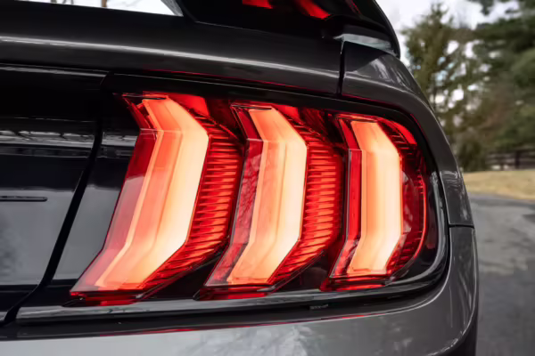 2018 Ford Mustang GT Coupe Premium — photo 18
