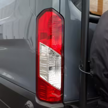 2021 Ford Transit 250 — photo 4