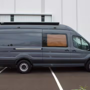 2021 Ford Transit 250 — photo 7