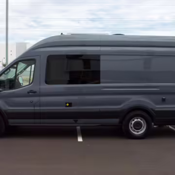2021 Ford Transit 250 — photo 22