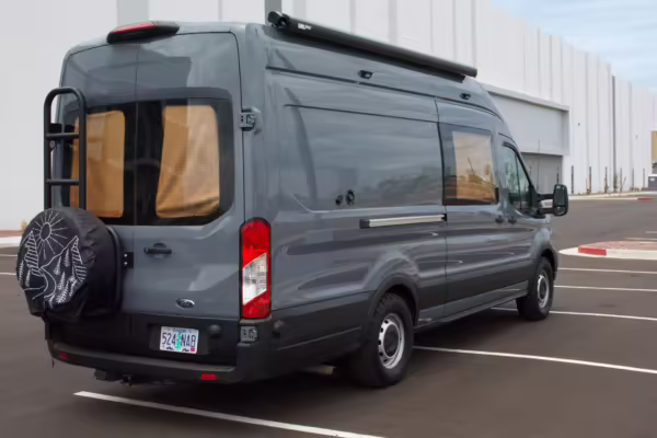 2021 Ford Transit 250 — photo 12