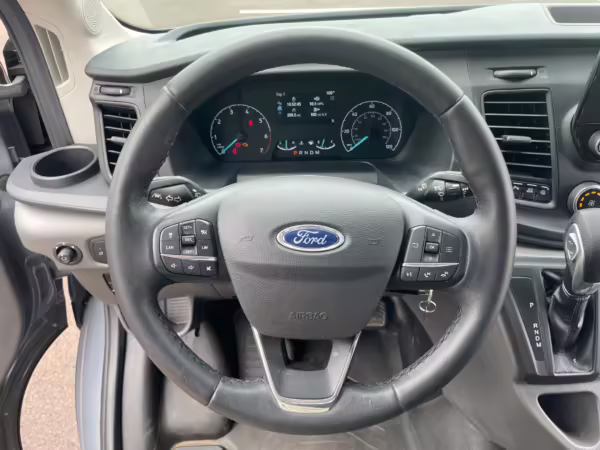 2021 Ford Transit 250 — photo 45