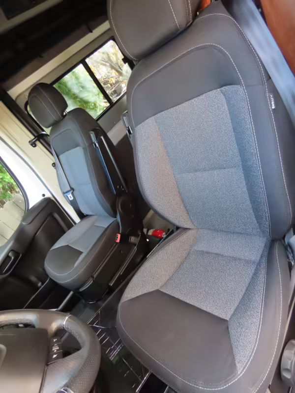 2021 Ram 3500 ProMaster Cargo Extended High Roof — photo 37