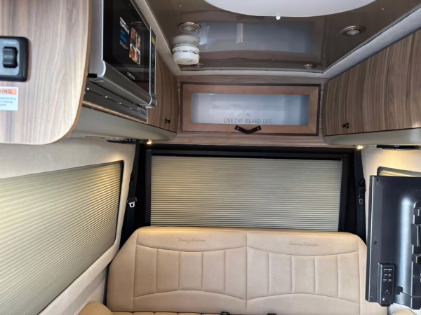 2021 Mercedes-Benz Sprinter 2500 Airstream Interstate 19 Tommy Bahama Edition 4×4 — photo 43