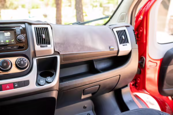 2015 Ram ProMaster 3500 Winnebago Travato — photo 45