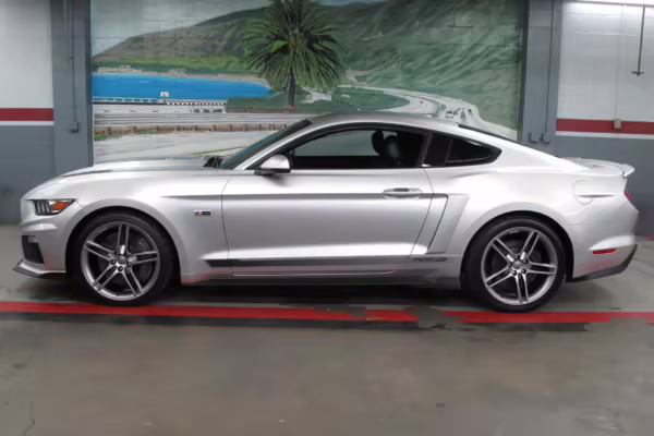 2015 Ford Mustang GT Roush Stage 2 — photo 2