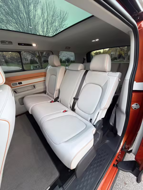 2025 Volkswagen ID. Buzz 1st Edition — photo 37