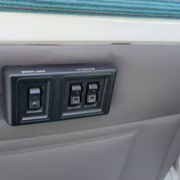 1996 Dodge Ram Van B3500 — photo 78