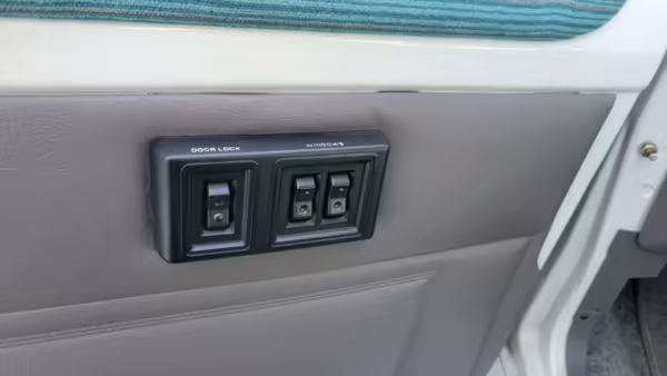 1996 Dodge Ram Van B3500 — photo 78