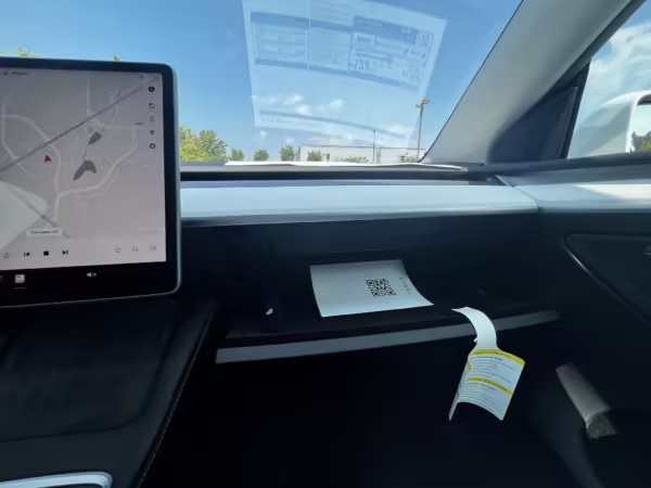 2022 Tesla Model Y Long Range AWD — photo 54