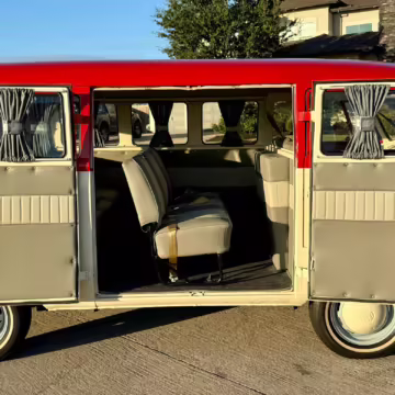 1975 Volkswagen Bus — photo 34