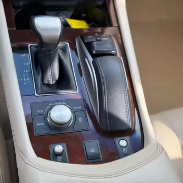 2017 Lexus LS 460 L — photo 41