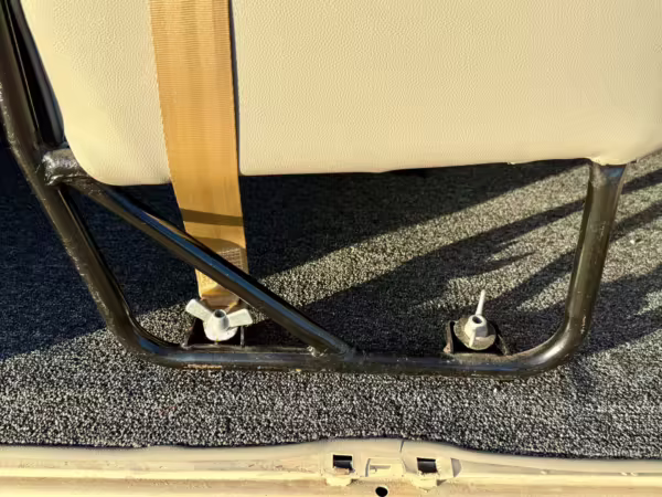 1975 Volkswagen Bus — photo 38