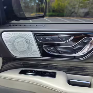 2018 Lincoln Navigator Black Label — photo 38