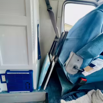 2000 Dodge Ram Van B3500 — photo 60