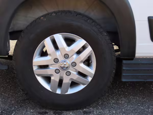 2021 Ram 3500 ProMaster Cargo Extended High Roof — photo 10