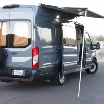 2021 Ford Transit 250 — photo 27