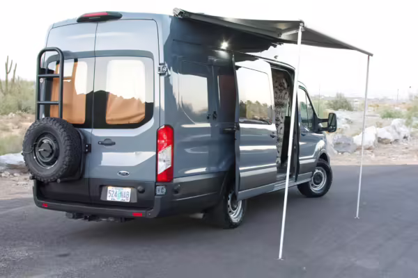2021 Ford Transit 250 — photo 27