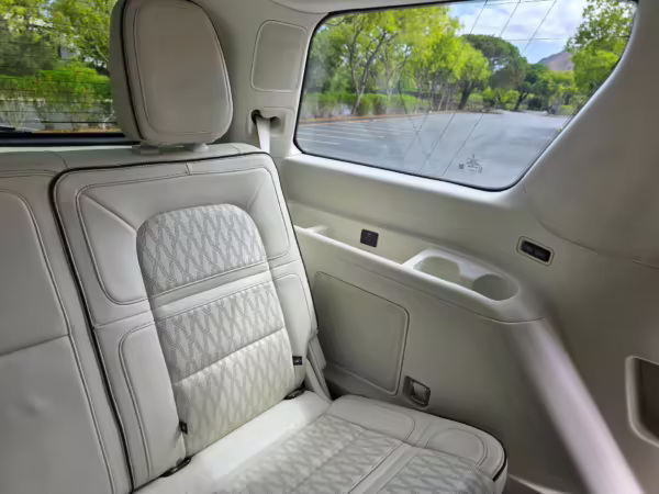 2018 Lincoln Navigator Black Label — photo 41