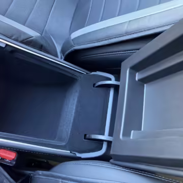 2022 Tesla Model Y Long Range AWD — photo 50