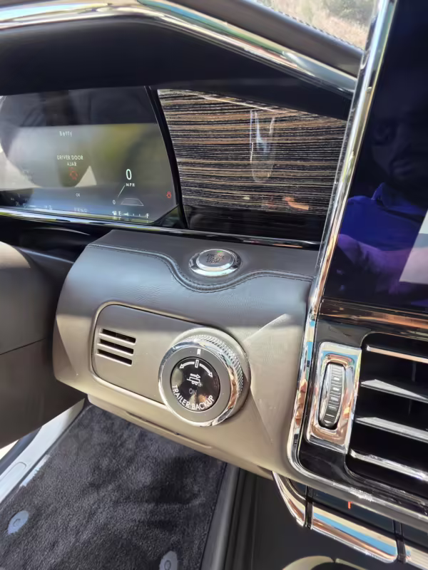 2018 Lincoln Navigator Black Label — photo 43