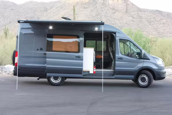 2021 Ford Transit 250 — photo 28