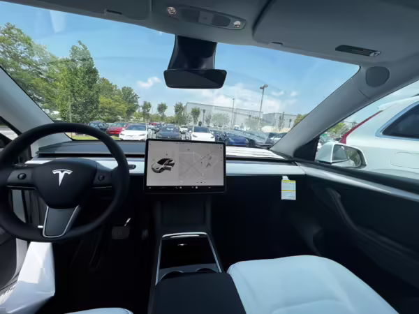 2022 Tesla Model Y Long Range AWD — photo 62