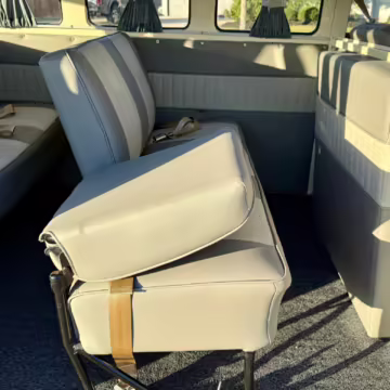 1975 Volkswagen Bus — photo 56
