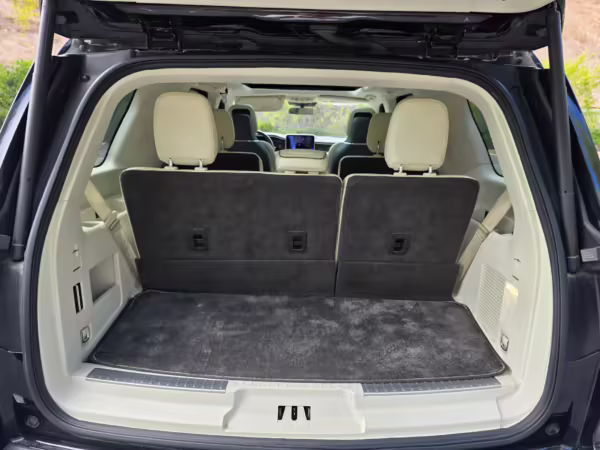 2018 Lincoln Navigator Black Label — photo 45