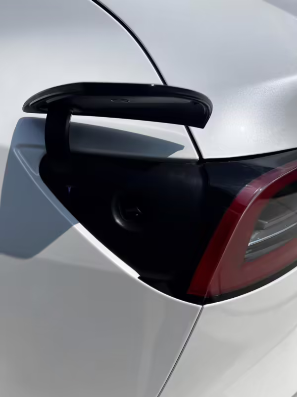 2022 Tesla Model Y Long Range AWD — photo 26