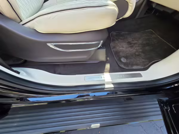 2018 Lincoln Navigator Black Label — photo 46