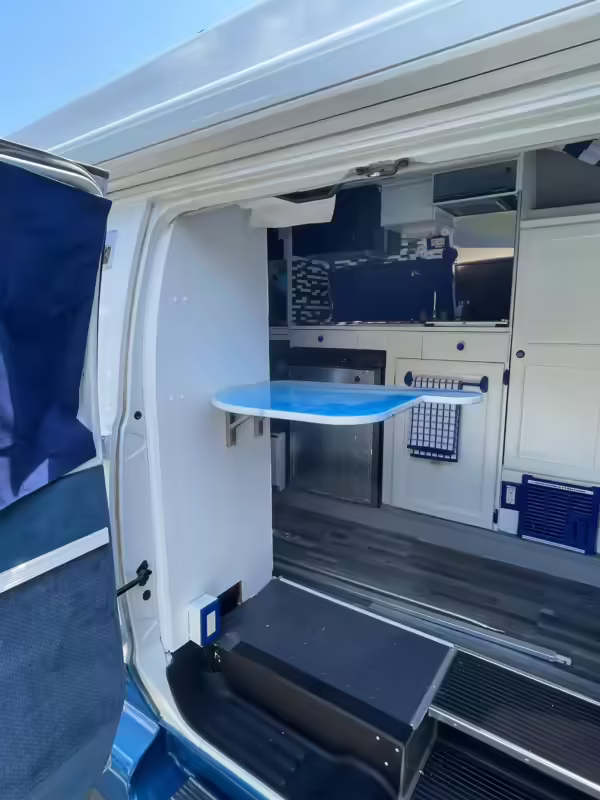 2000 Dodge Ram Van B3500 — photo 68