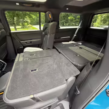 2025 Rivian R1S Adventure Edition — photo 55