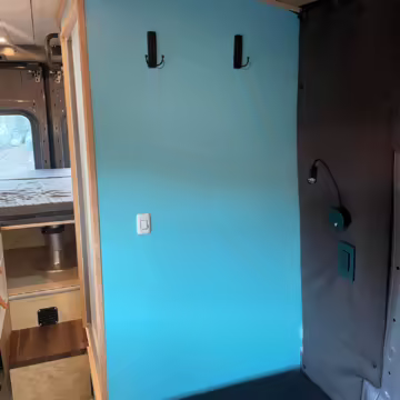 2021 Ford Transit 250 — photo 66