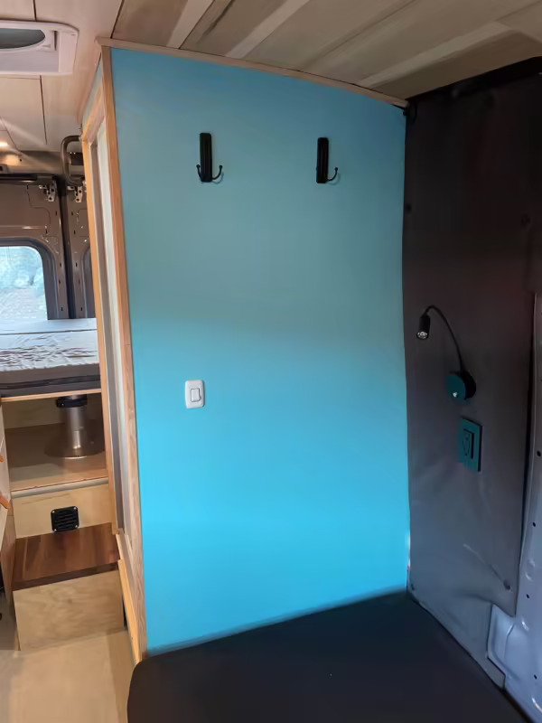 2021 Ford Transit 250 — photo 66