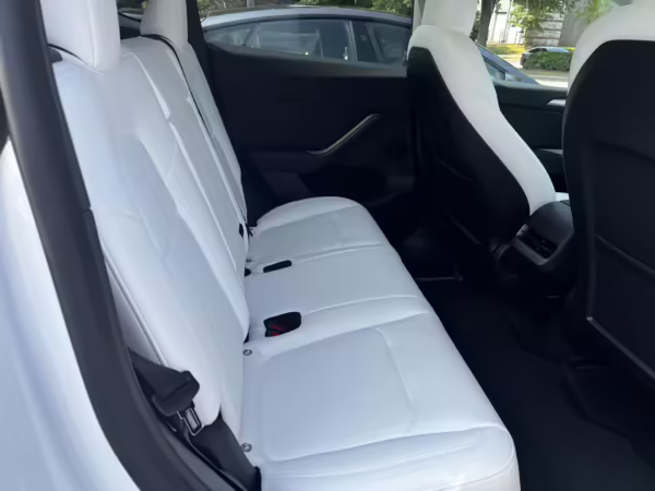 2022 Tesla Model Y Long Range AWD — photo 65