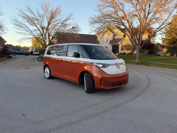 2025 Volkswagen ID. Buzz 1st Edition — photo 16