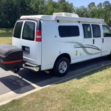 2010 Chevrolet Express 3500 Sportsmobile — photo 18